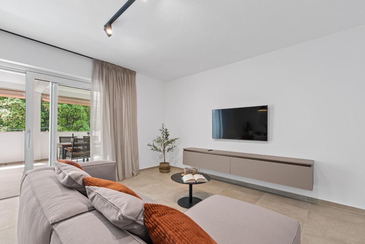 Poli Nona - Renovated In 2023 Appartement Poreč Buitenkant foto