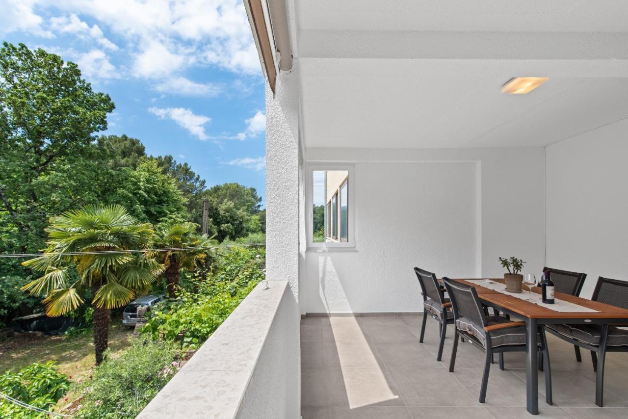 Poli Nona - Renovated In 2023 Appartement Poreč Buitenkant foto