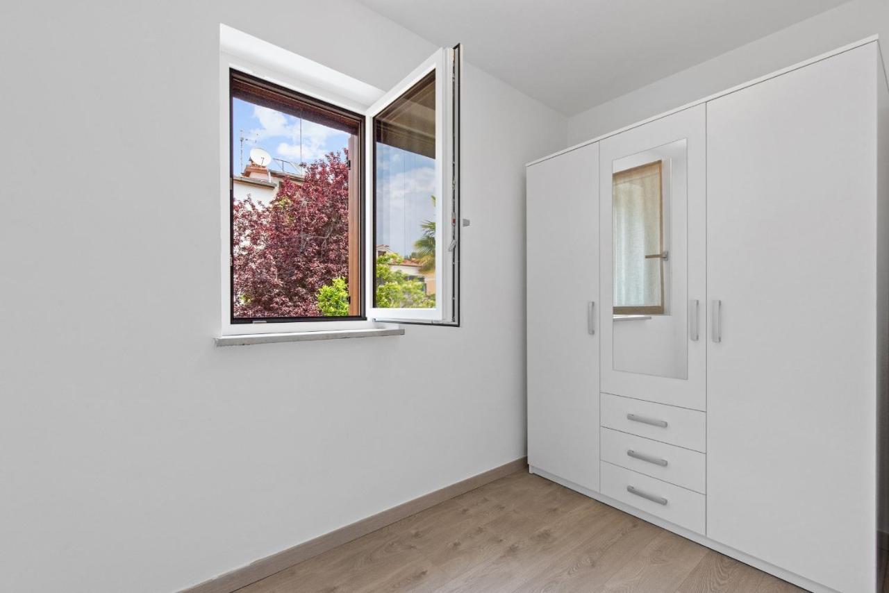 Poli Nona - Renovated In 2023 Appartement Poreč Buitenkant foto